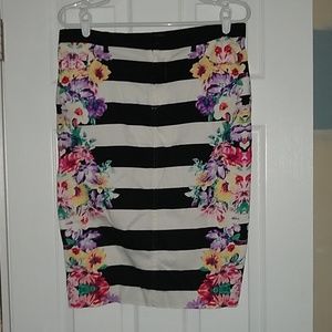 Bisou Bisou Skirts - Skirt Bisou Bisou Skirts - Skirt